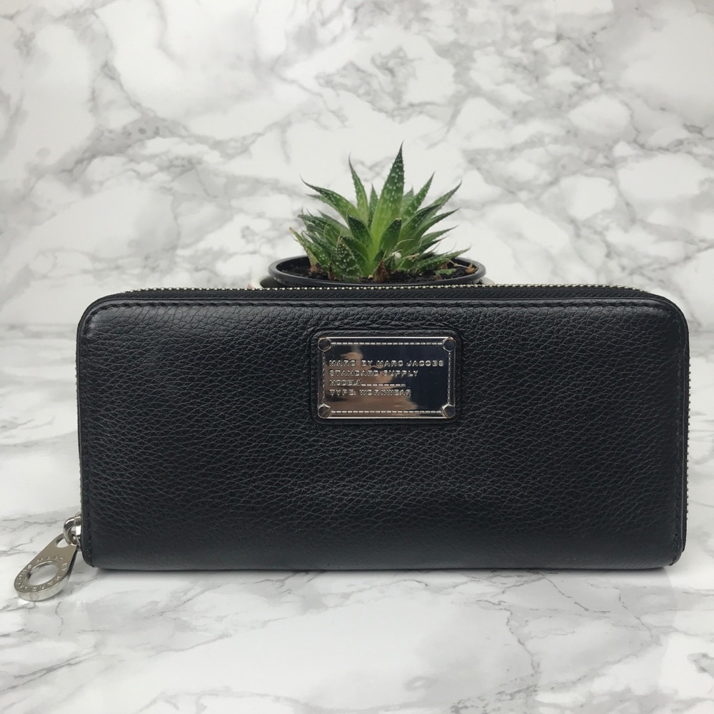Marc By Marc Jacobs Continental Zip Wallet